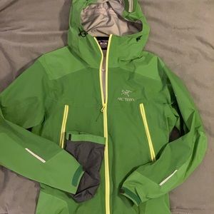 gore tex active arcteryx